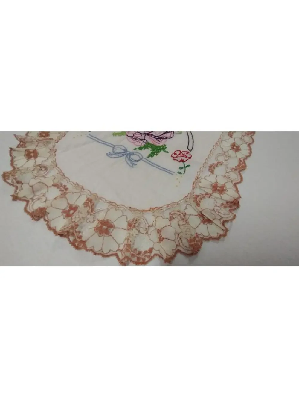 1930s Placemat Embroider Delicate Lace Bow 40s Roses Cotton 50s Vanity Display